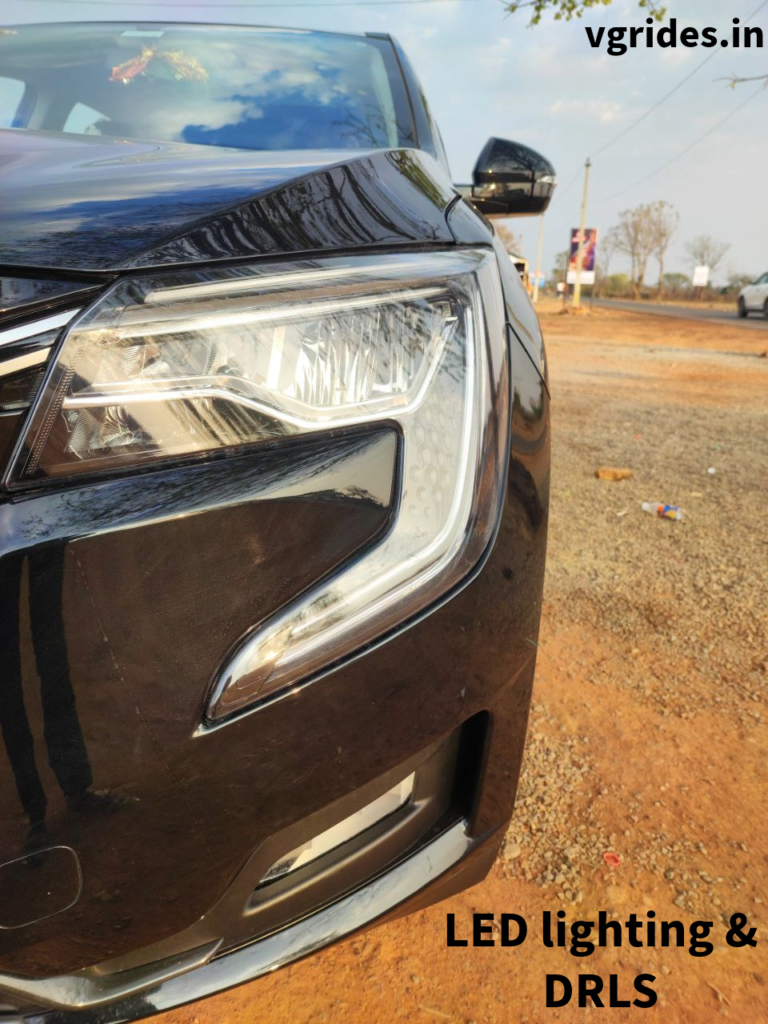 Full LED lighting, including sequential turn indicators and fog lamps, adds a touch of modernity to the XUV700's exterior.