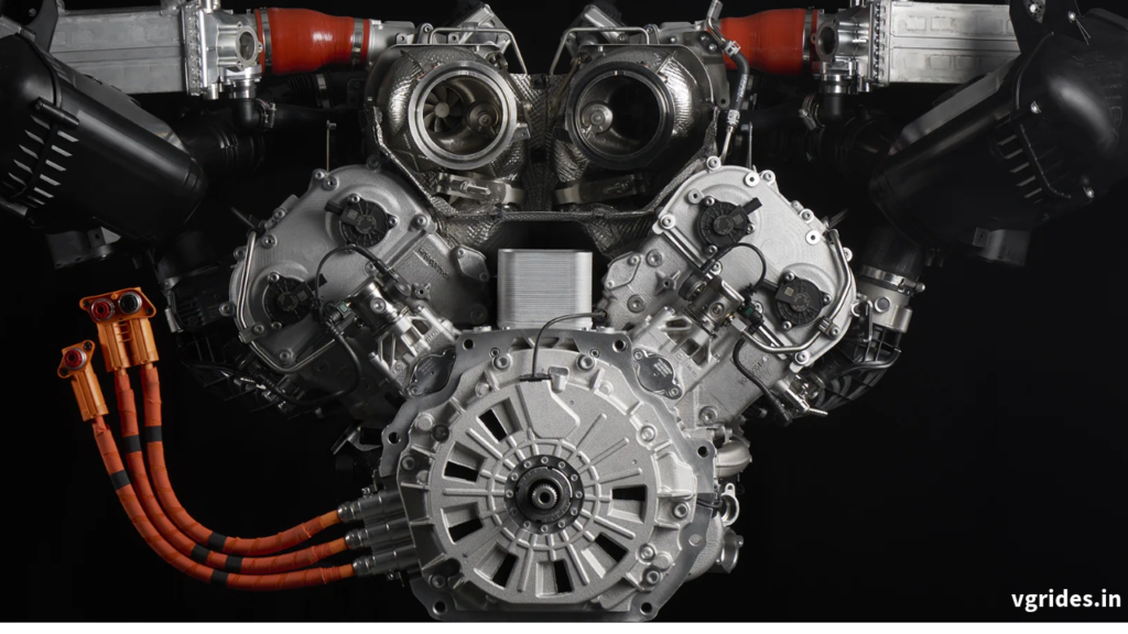 Lamborghini 634 - The future V8 hybrid engine 