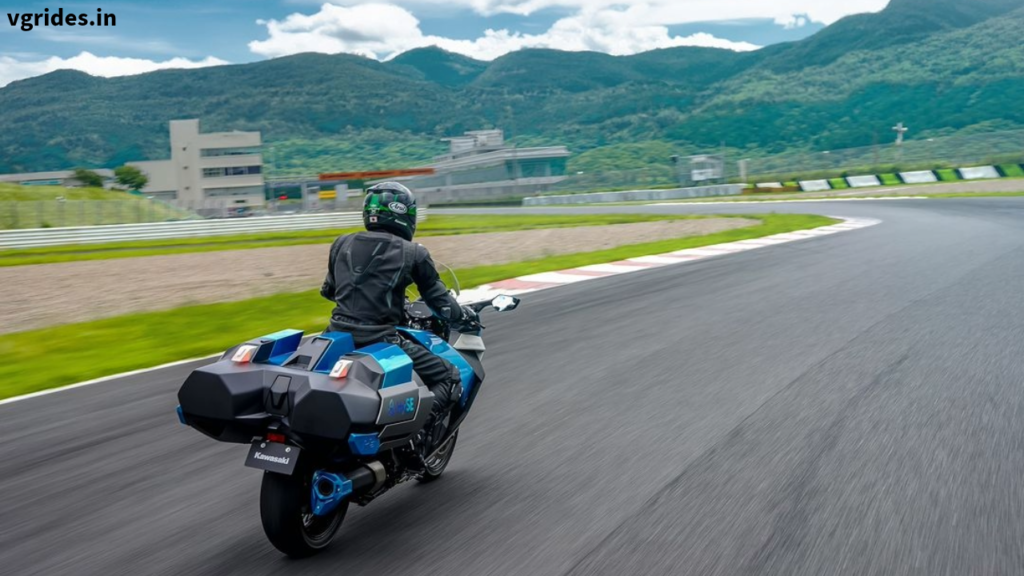 A new Hydrogen prototype Motorcycle From Kawasaki showcased with an inline 4-cylinder engine with 999 cc with hydrogen as a fuel type.